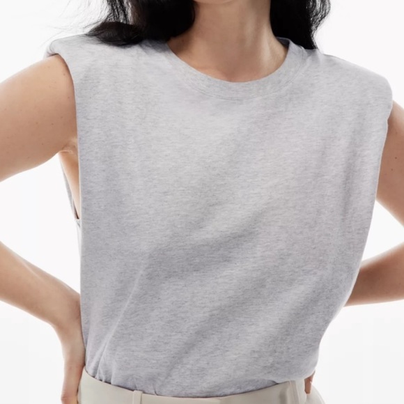 Babaton Strong shoulder top - Picture 2 of 5